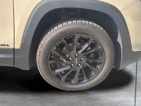 Used 2023 GMC Terrain SLE w/ Driver Convenience Package AWD/4WD image 27