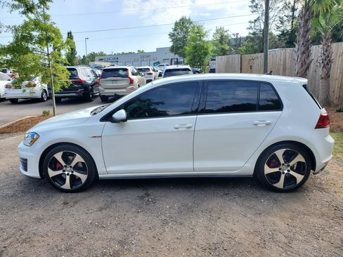 Used 2017 Volkswagen GTI S FWD image 3