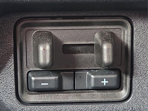 Certified 2025 Ford Expedition Active AWD/4WD image 20