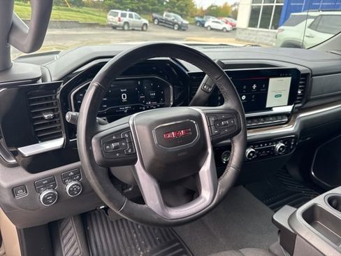 Used 2023 GMC Sierra 1500 Elevation image 11