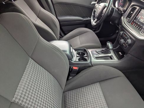 Used 2019 Dodge Charger GT w/ Blacktop Package image 11