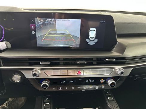 Used 2024 Kia Telluride S FWD image 22