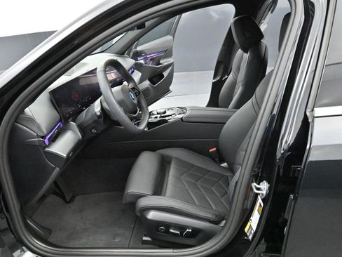 Used 2024 BMW i5 eDrive40i w/ M Sport Package image 15