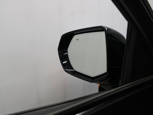 Used 2023 Cadillac Escalade ESV Sport Platinum w/ LPO, ONYX Package image 16