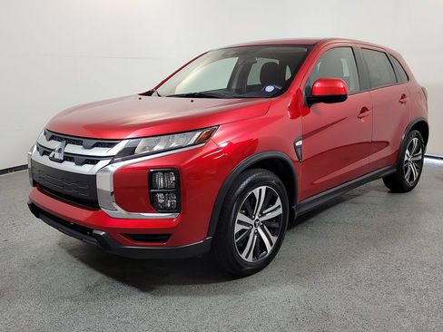 Used 2025 Mitsubishi Outlander Sport AWD image 3
