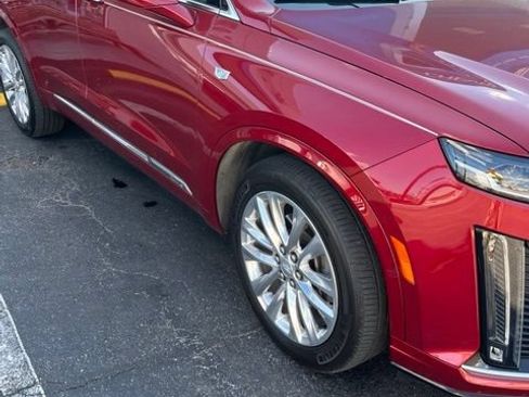 Used 2020 Cadillac XT6 Premium Luxury AWD/4WD image 3