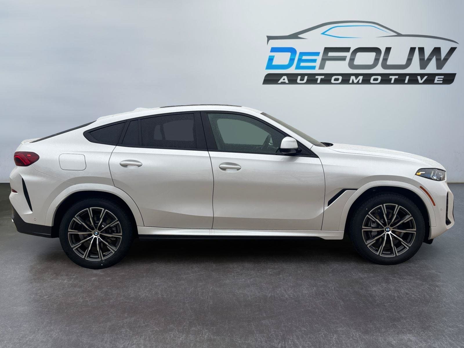 Used 2026 BMW X6 xDrive40i AWD/4WD image 2