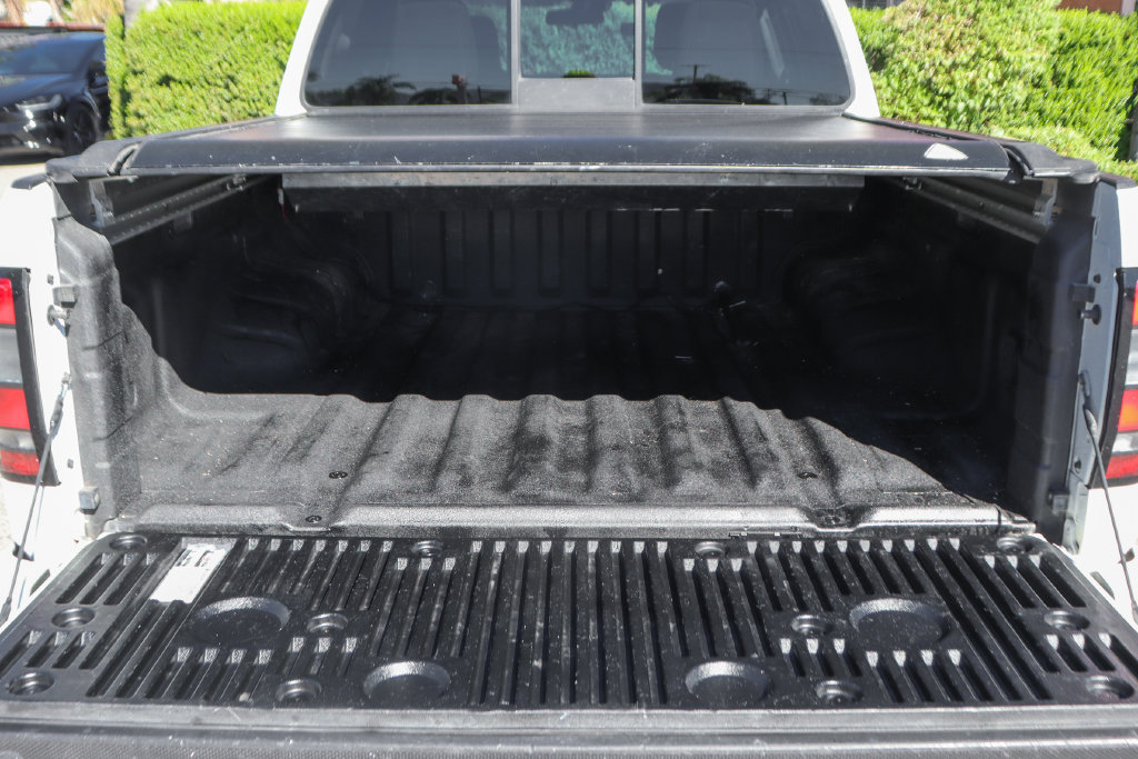 Used 2022 Nissan Frontier SV AWD/4WD image 9
