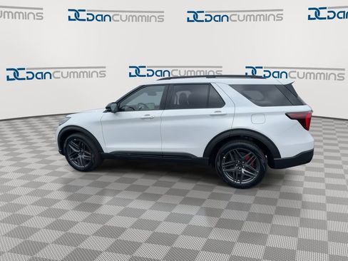 New 2026 Ford Explorer ST w/ Sun And Sound Package image 5