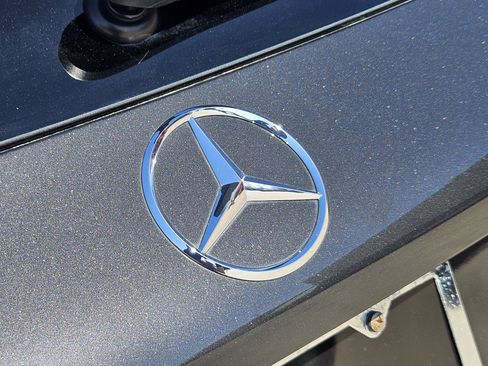 Certified 2020 Mercedes-Benz GLC 300 w/ Premium Package image 9