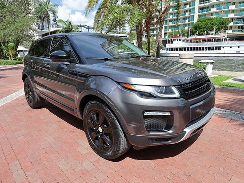 Used 2018 Land Rover Range Rover Evoque SE Premium AWD/4WD image 17