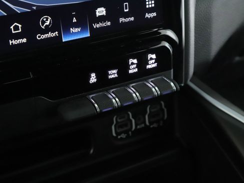 Used 2023 RAM 1500 Big Horn image 14