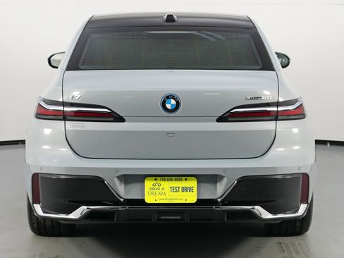 Used 2023 BMW i7 xDrive60 w/ Executive Package 2 AWD/4WD image 66