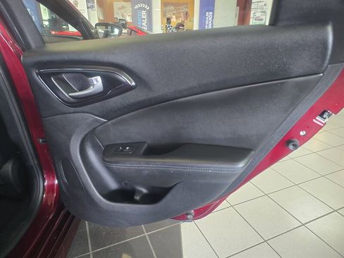 Used 2016 Chrysler 200 S w/ Comfort Group image 13