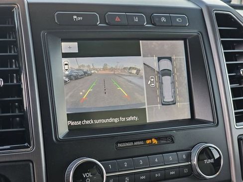 Used 2021 Ford Expedition Max Platinum image 10