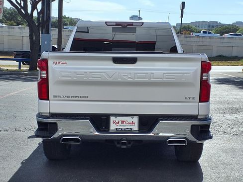 Used 2023 Chevrolet Silverado 1500 LTZ w/ Technology Package AWD/4WD image 7