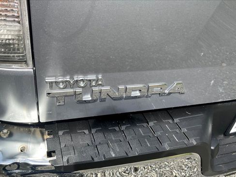 Used 2010 Toyota Tundra 4x4 Double Cab image 23