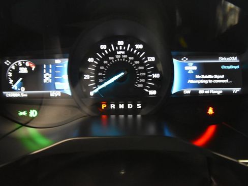 Used 2024 Ford Edge ST-Line image 9