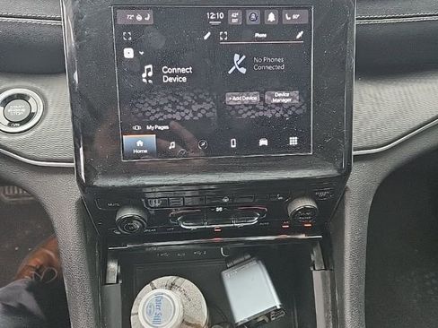 Used 2023 Jeep Grand Cherokee Laredo w/ Luxury Tech Group I image 11