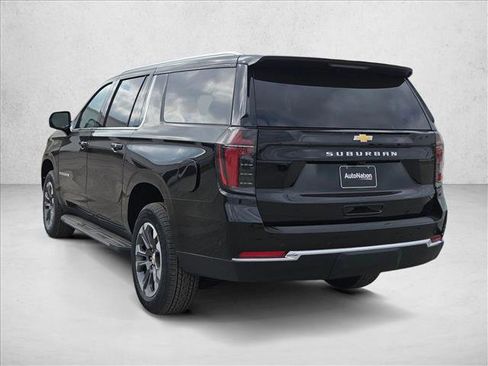 New 2026 Chevrolet Suburban LS image 6