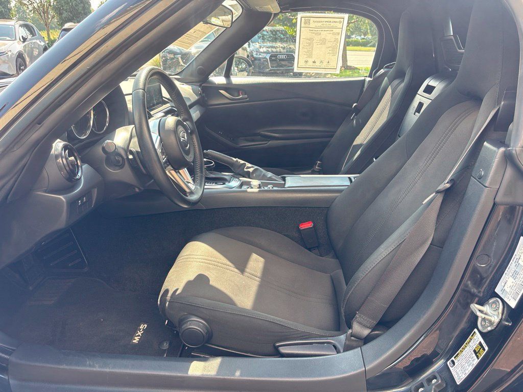 Used 2021 MAZDA MX-5 Miata Sport RWD image 22