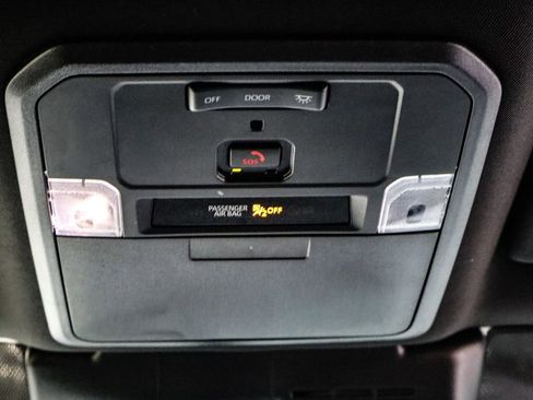 Used 2024 Toyota Tacoma TRD Off-Road image 34