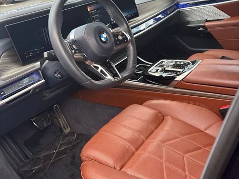 Used 2024 BMW 760i xDrive w/ Executive Package AWD/4WD image 2