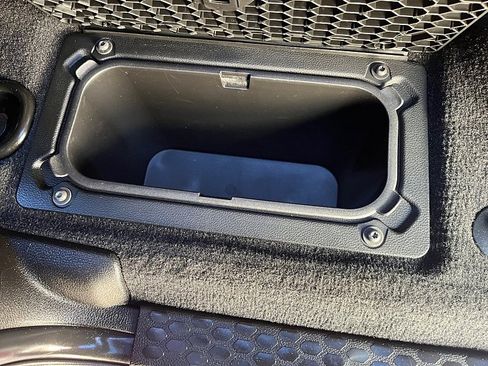 Used 2024 RAM 2500 Big Horn w/ Bed Utility Group image 22