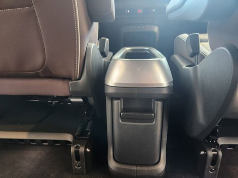 New 2025 Volkswagen ID. Buzz Pro S image 26