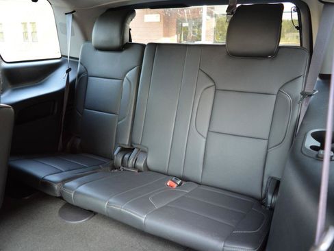 Used 2017 GMC Yukon SLT RWD image 13