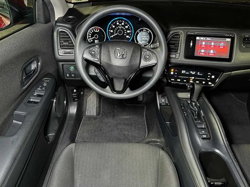 Used 2017 Honda HR-V EX image 35