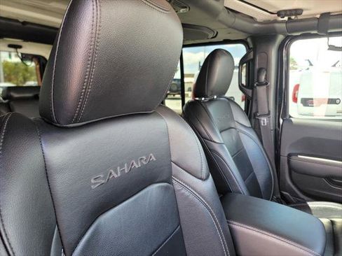 Certified 2023 Jeep Wrangler Unlimited Sahara AWD/4WD image 21