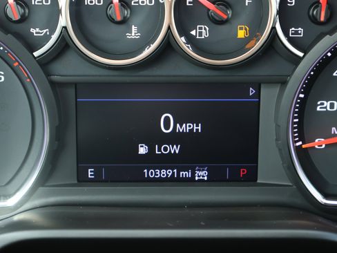 Used 2021 Chevrolet Silverado 1500 LT image 3