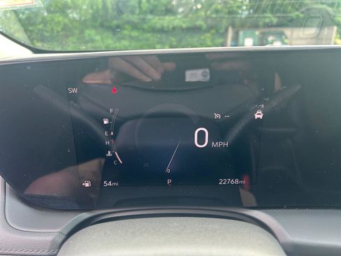 Used 2025 Buick Encore GX Sport Touring FWD image 18