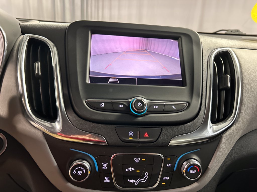Used 2023 Chevrolet Equinox LS w/ LS Convenience Package FWD image 16