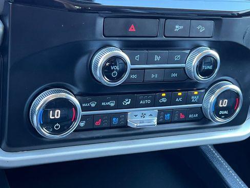 Certified 2022 Ford Expedition Max XLT image 23