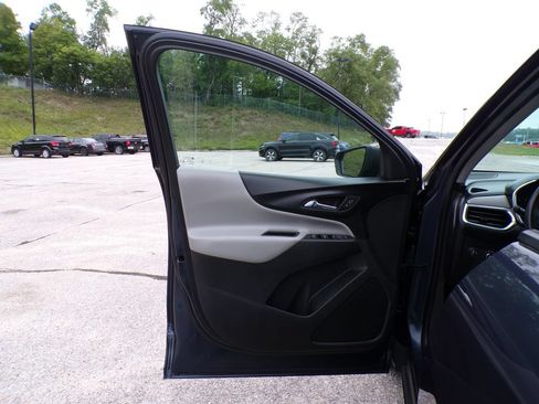 Used 2018 Chevrolet Equinox LS FWD image 21