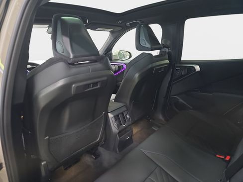 Used 2025 BMW X3 xDrive30i w/ Premium Package image 16