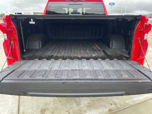 Used 2023 Chevrolet Silverado 1500 ZR2 w/ Technology Package image 24