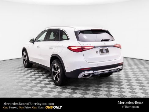 New 2025 Mercedes-Benz GLC 350e 4MATIC image 3