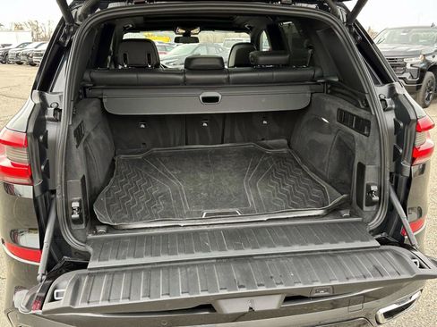 Used 2019 BMW X5 xDrive50i w/ M Sport Package image 10