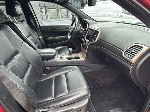 Used 2015 Jeep Grand Cherokee Limited w/ Trailer Tow Group IV AWD/4WD image 19
