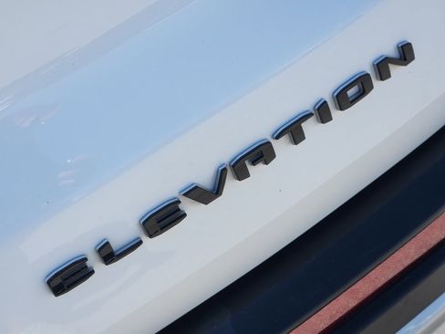 Used 2024 GMC Acadia Elevation FWD image 13