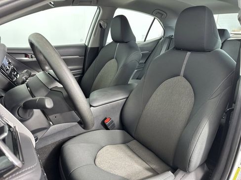 Used 2023 Toyota Camry LE image 13
