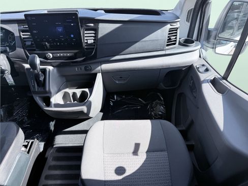 Used 2023 Ford Transit 350 XLT image 34