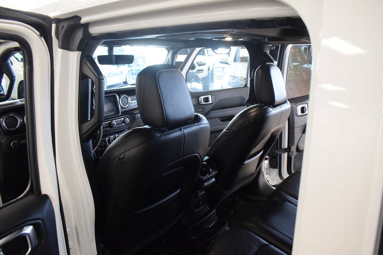 Used 2020 Jeep Wrangler Unlimited Sahara AWD/4WD image 40