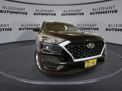 Used 2020 Hyundai Tucson SE w/ Cargo Package FWD image 4