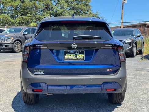 New 2025 Nissan Kicks SR w/ Interior Electronics Package FWD image 4