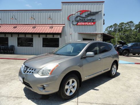 Used 2013 Nissan Rogue S w/ Special Edition Pkg FWD image 1