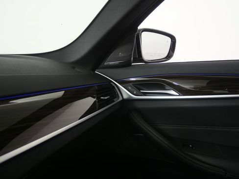 Used 2023 BMW 540i w/ Premium Package RWD image 25
